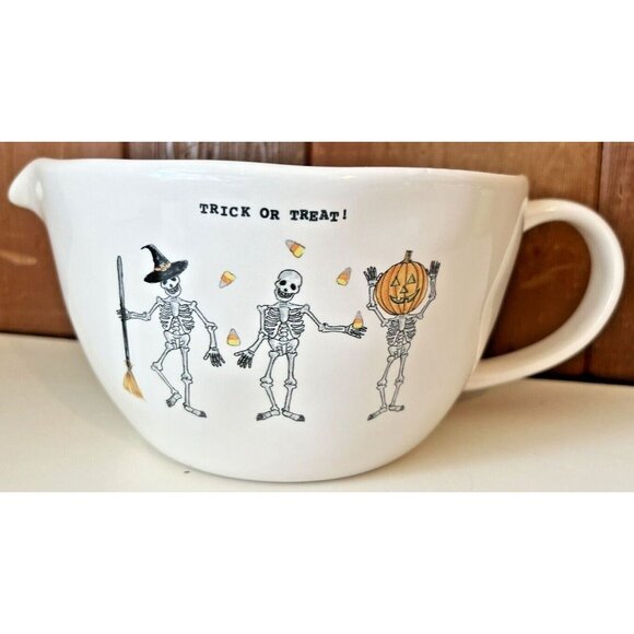 Rae Dunn Artisan Collection Trick Or Treat Mixing Bowl & 2 Halloween Skeleton Tr - Picture 2 of 15